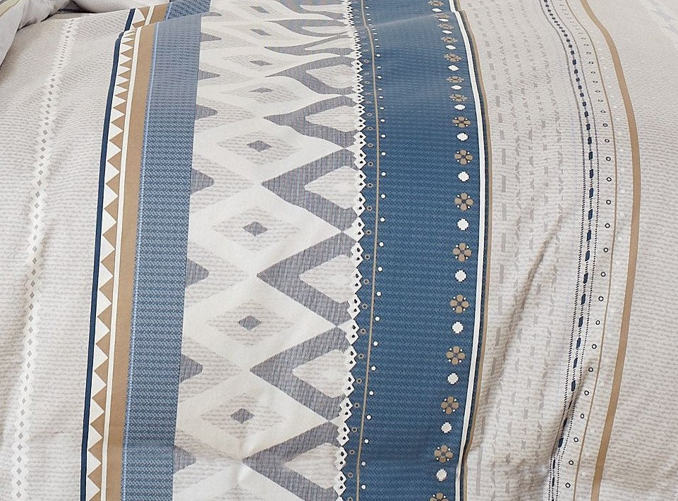 Close-up of the Waylon cotton weave