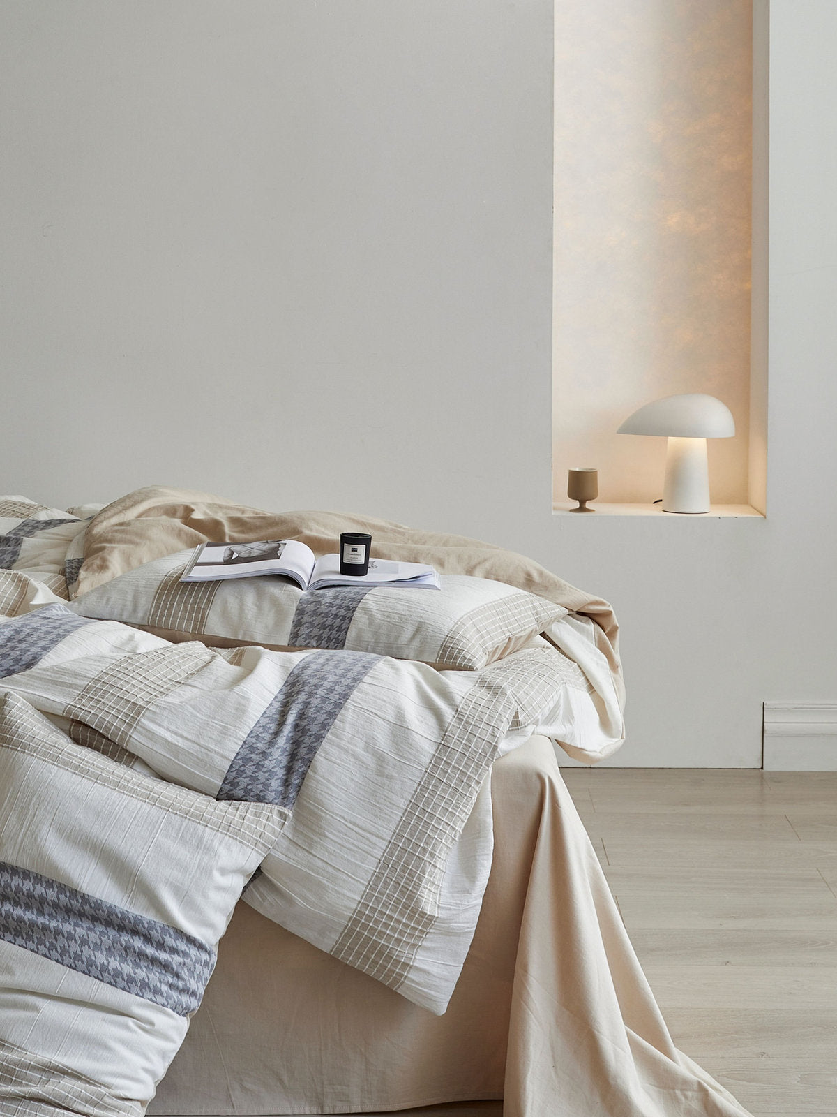 Close-up of the Tyler textured cotton weave