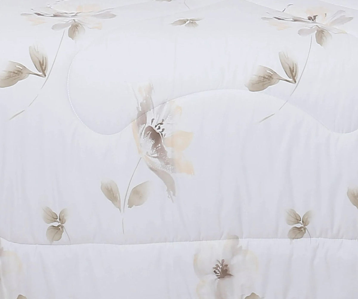 Close-up of the Kendall embroidered quilting