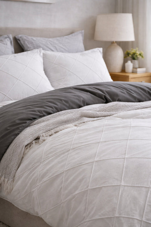 Close-up of the Angie textured cotton weave